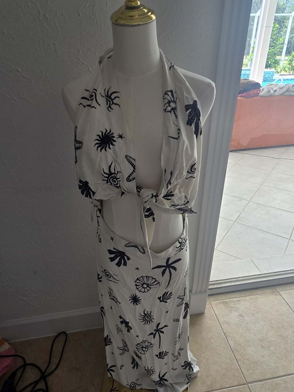 MINKPINK Cream Black Tropical Cutout Halter Maxi Dress XL